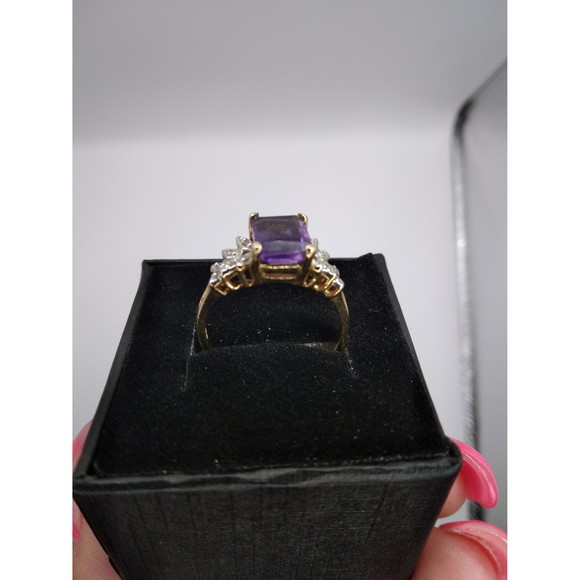 10kt Gold Amethyst ring - Picture 3 of 10